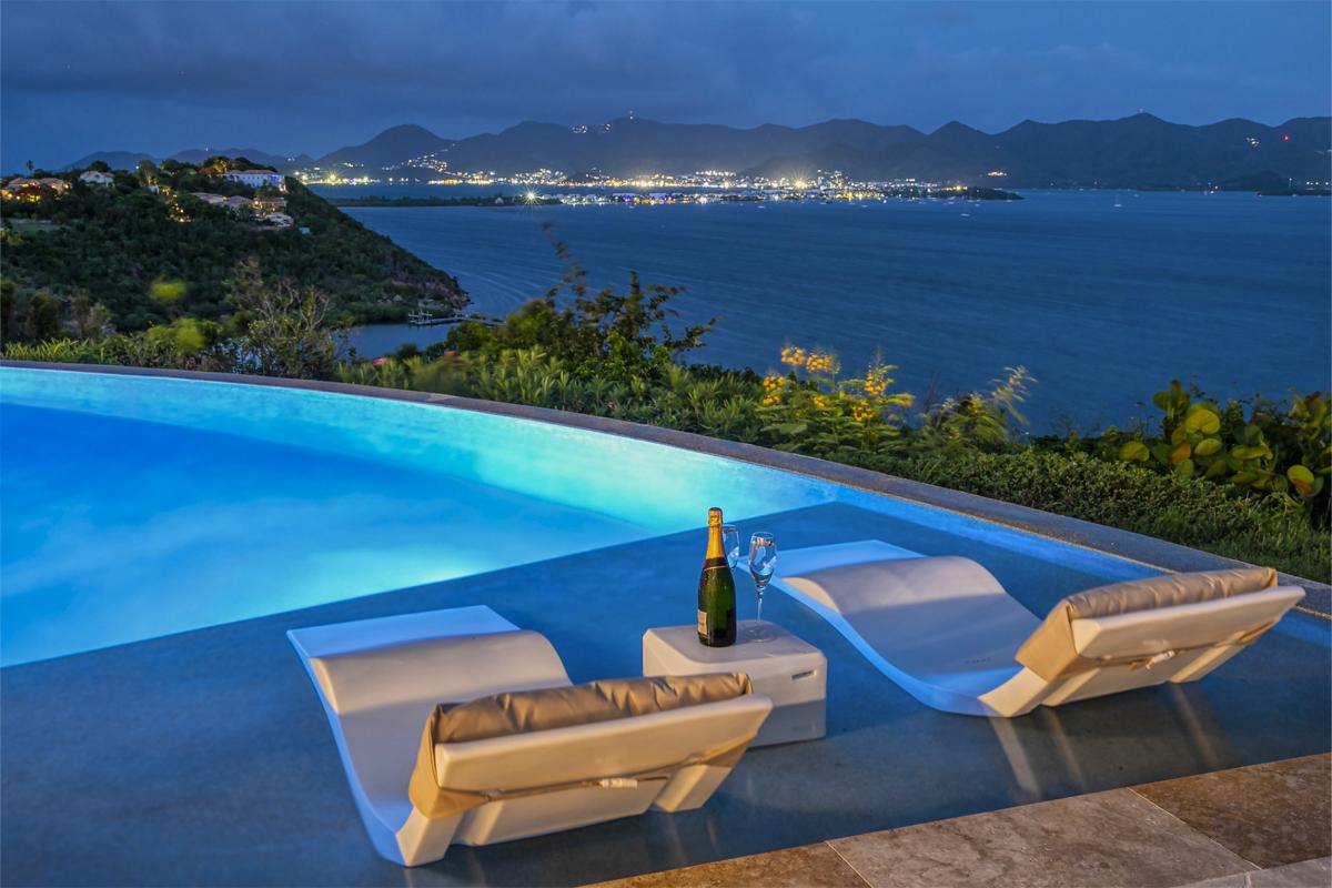 A louer villa 3 chambres Simpson Bay Saint Martin_ Piscine Nuit - 38
